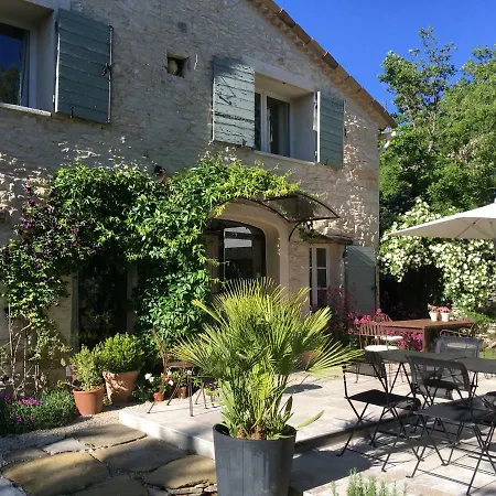 Le Jas Du Boeuf Guest house